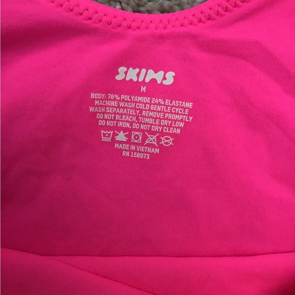 SKIMS Square Neck Bodysuit | Neon Pink - Picture 7 of 7